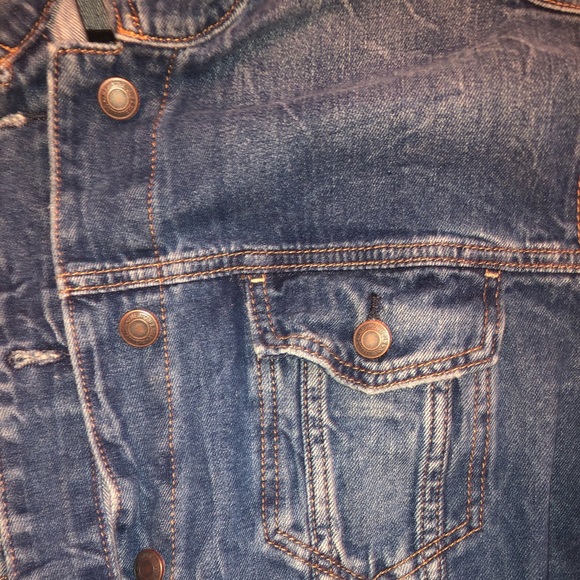 Jean Jacket - Picture 3 of 4